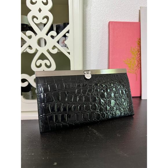 Wallet Clutch Black Faux Snakeskin ⬇️💲 - Picture 8 of 8